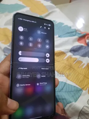 New Samsung Galaxy Z Flip4 256 GB Blue