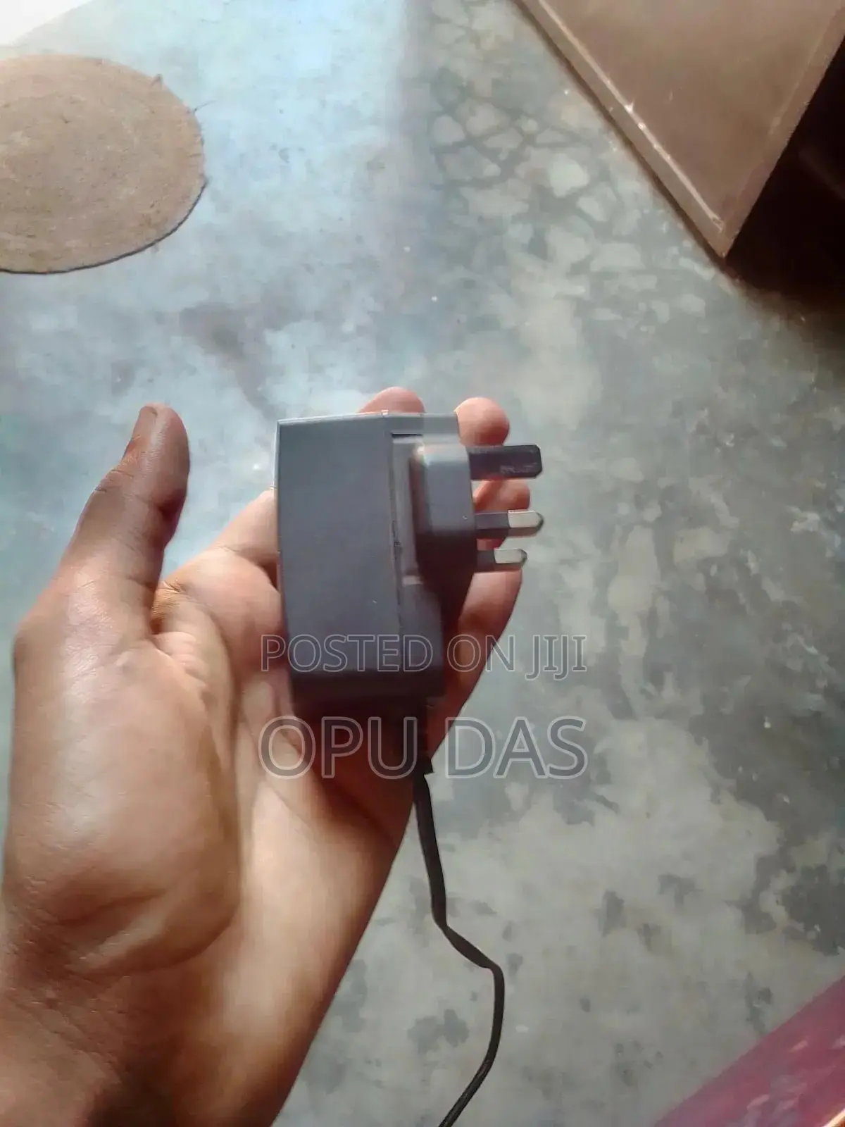 অরজিনাল Tp-Link 9v চার্জার বিক্রি হবে