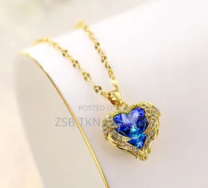 Photo - ​ হার্ট-উইং ডিজাইনের ঝলমলে নেকলেস 