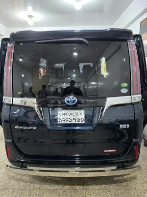 Photo - Toyota Esquire 1.8 FWD Hybrid (7 Seater) 2020 Blue