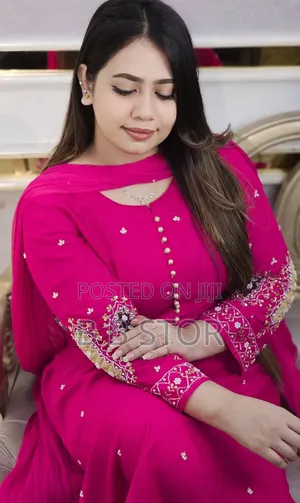 Photo - Embroidery Three Piece