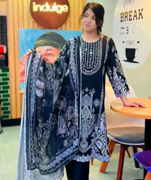 Photo - Digital Print Three Piece High Quality Work