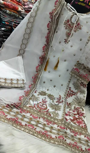 Pakistani Design 4-Piece Sada Bahar Tissue Set