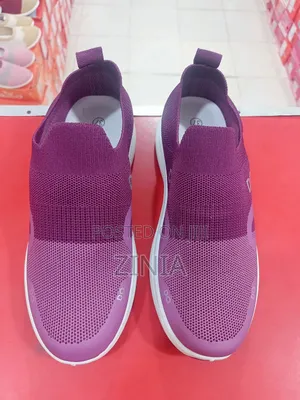 Ladies Fashionable Running Shoes.