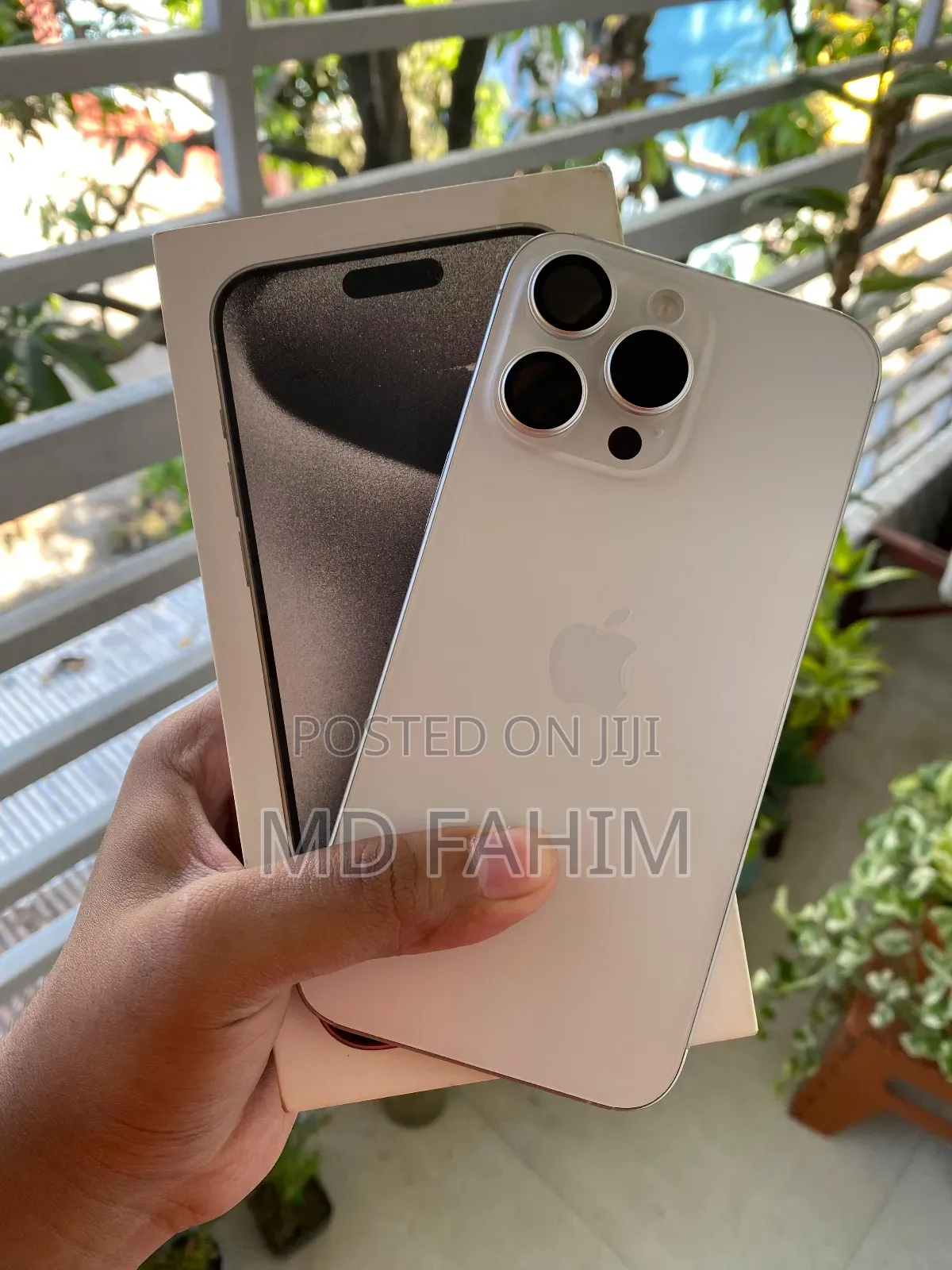 New Apple iPhone 15 Pro Max 256 GB White