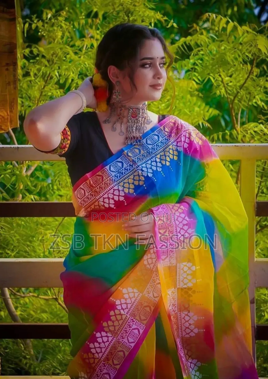 ভাইরাল হাই কোয়ালিটি হাফসিল্ক শাড়ি