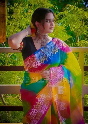 ভাইরাল হাই কোয়ালিটি হাফসিল্ক শাড়ি