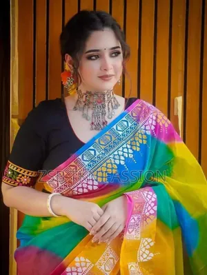 ভাইরাল হাই কোয়ালিটি হাফসিল্ক শাড়ি