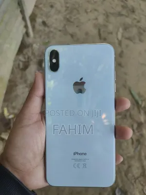 Photo - Apple iPhone XS Max 256 GB White