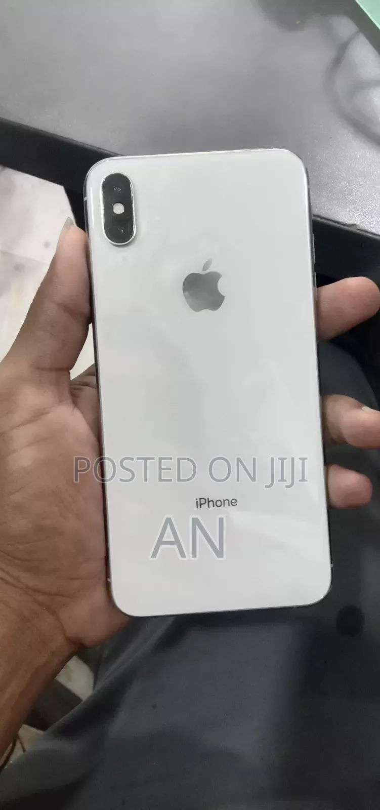 Apple iPhone XS Max 64 GB White