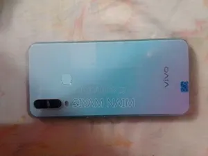 Photo - Vivo Y17 128 GB Blue