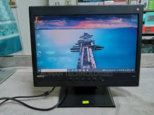 Benq T52wa – 16′′ Wide Screen Hd Monitor | Compact Full Fresh