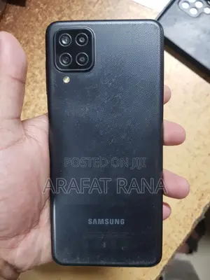 Photo - Samsung Galaxy A12 64 GB Black