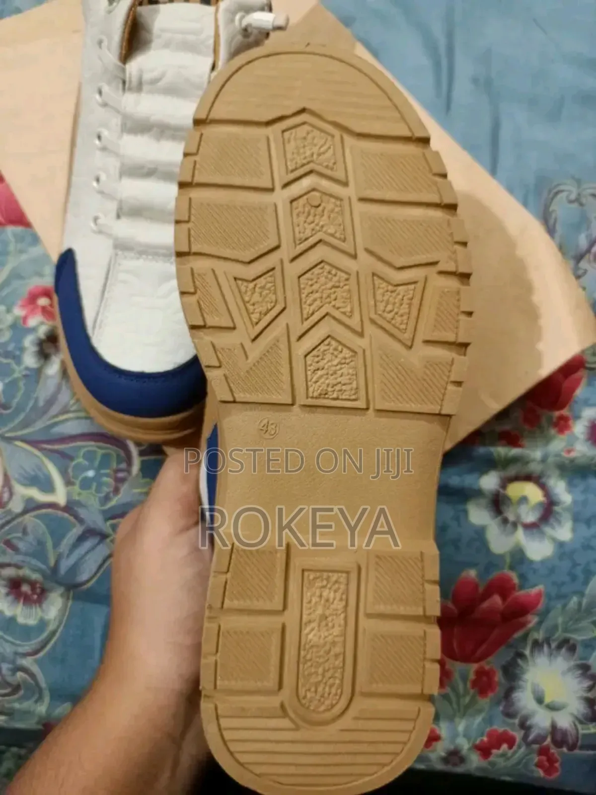 Men's New Men's Sneaker/Shoes
Imported From China