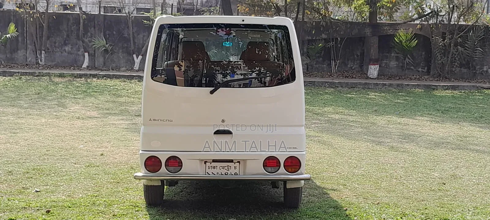 Mitsubishi Minica 2011 Off White