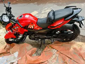 Photo - New Hero Hunk 150 2023 Red