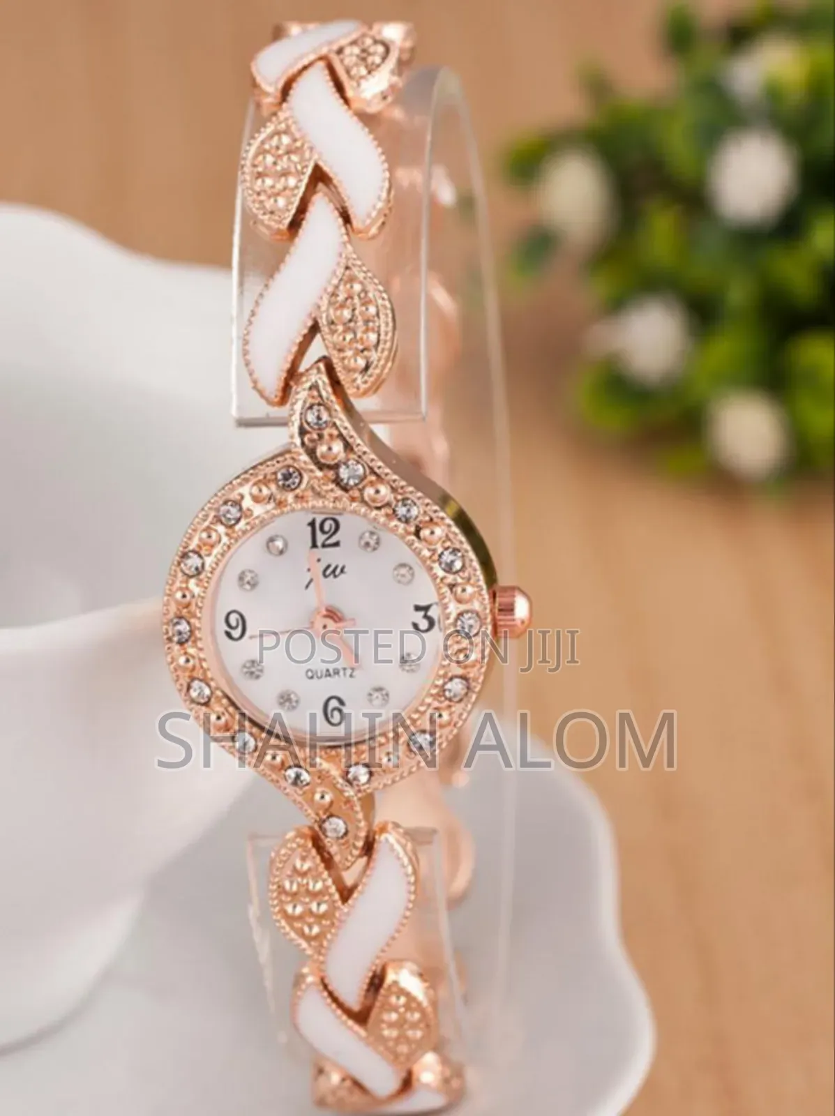 মেয়েদের ঘড়ি