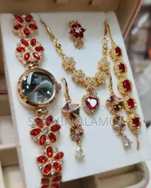 Eye-catching 6-in-1 Jewelry and Watch Set