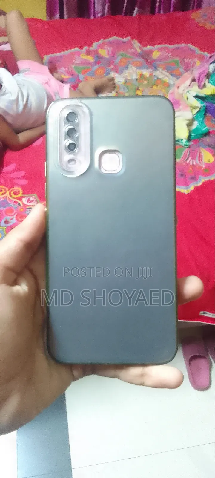 Vivo Y17 256 GB Pink