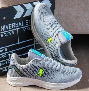 Photo - Men's Shoes (Oxygkz)