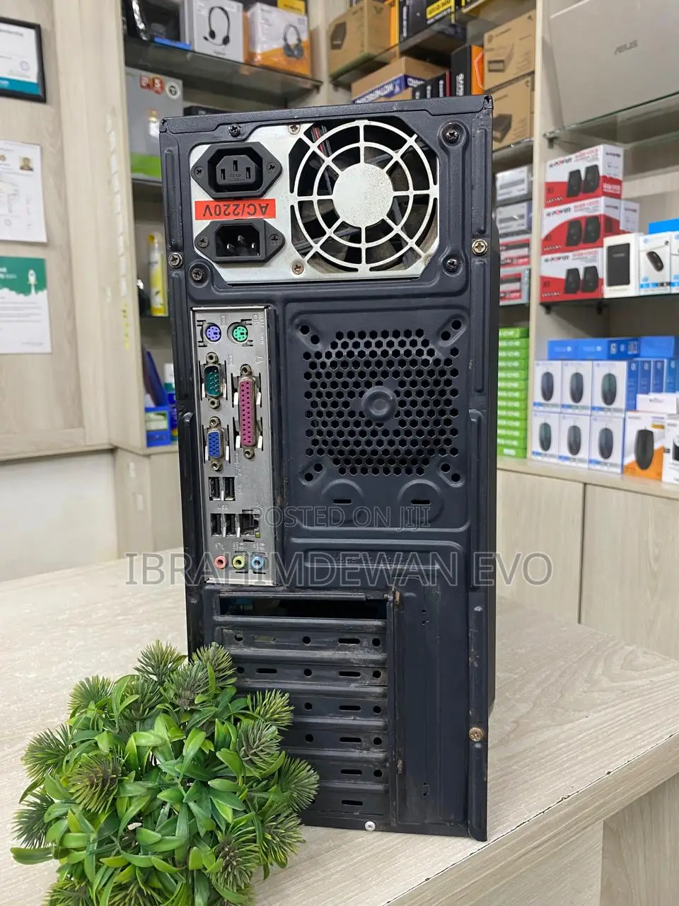 Desktop Pc Dual Core 3.00ghz ,4gb Ram DDR-3,Hdd: 160gb