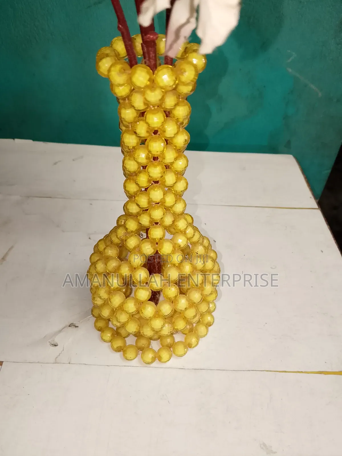 Beaded Flowers Vassal. Handcrafted With Colorful Beads.