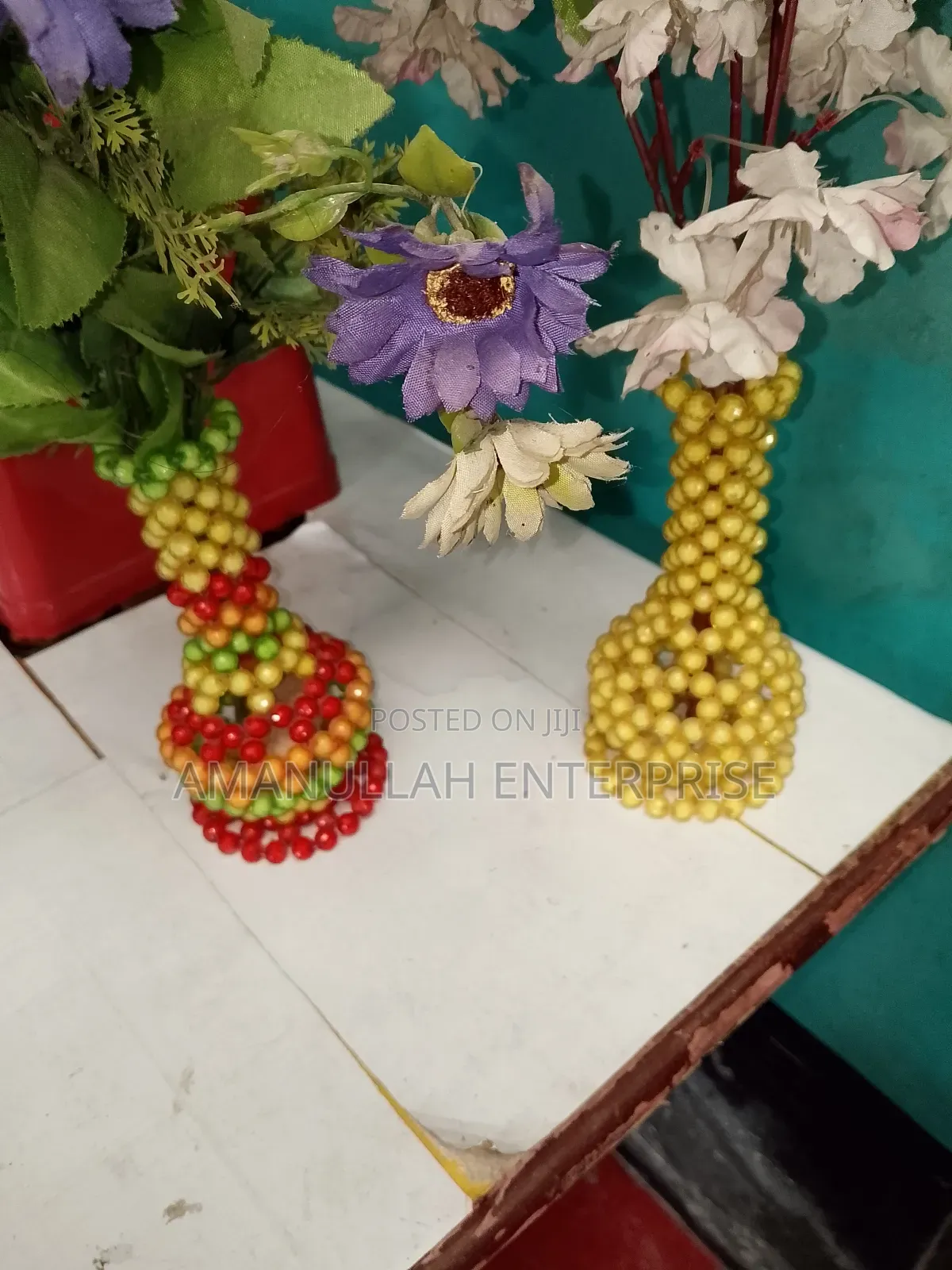 Beaded Flowers Vassal. Handcrafted With Colorful Beads.