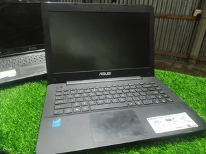 Laptop Asus Zenbook 14 UX434 8GB Intel Core I3 HDD 512GB