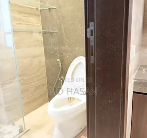 4bdrm Apartment in Flat for Sale for Sale