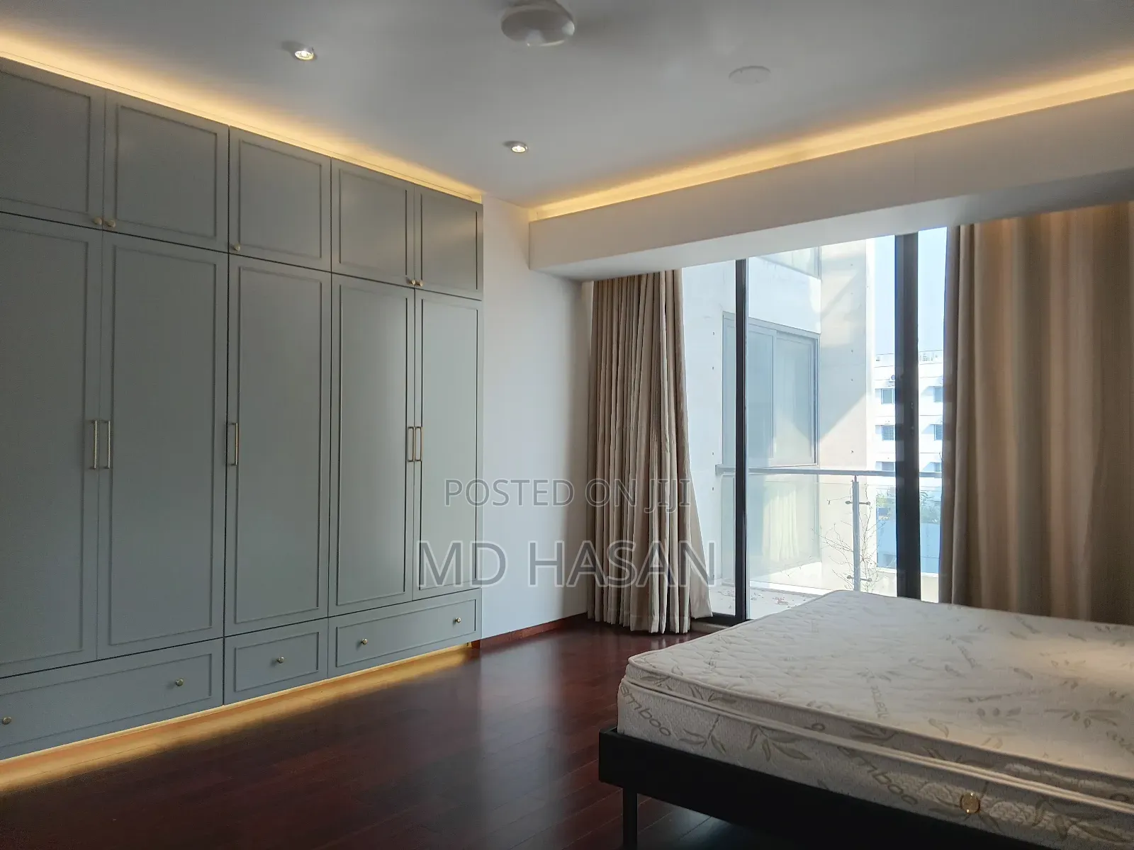 4bdrm Apartment in Flat for Sale for Sale