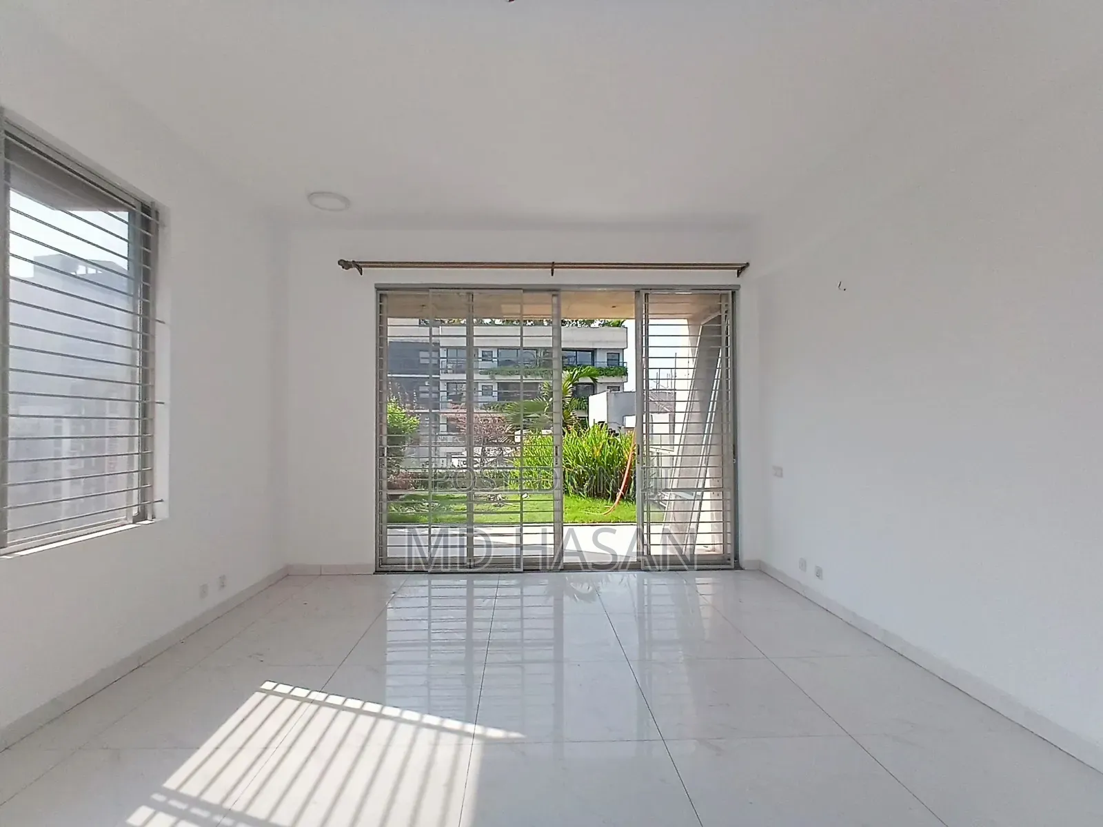 5bdrm Apartment in Duplex Flat Sale for Sale