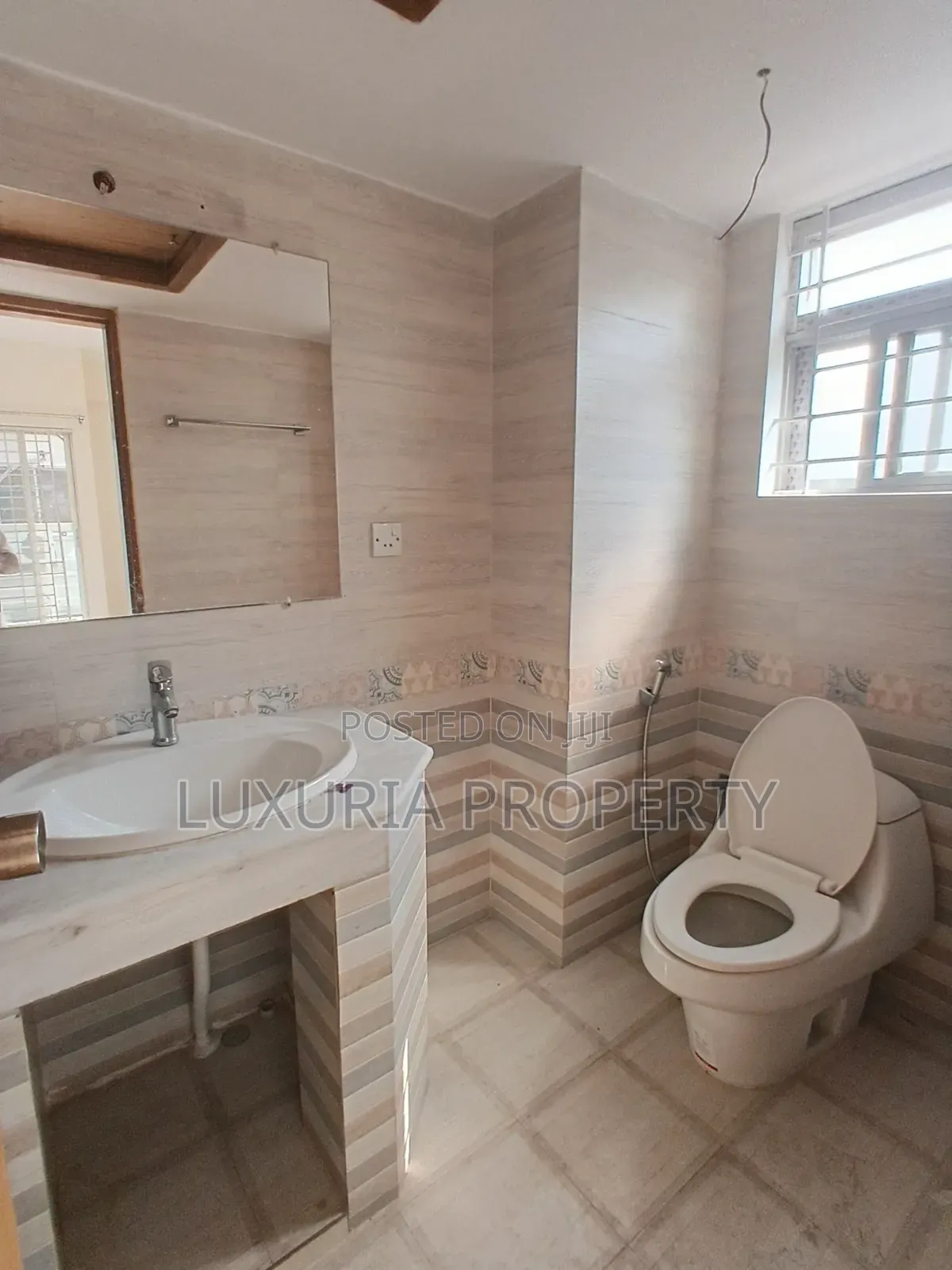 4bdrm Apartment in Gulshan for rent