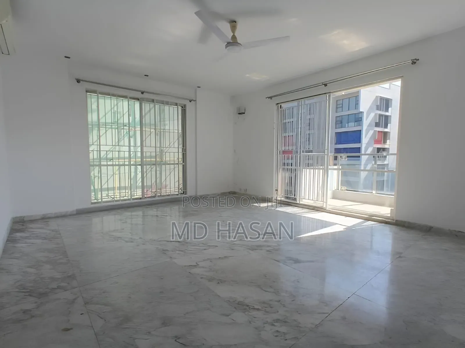 4bdrm Apartment in Semi Furbished for Rent