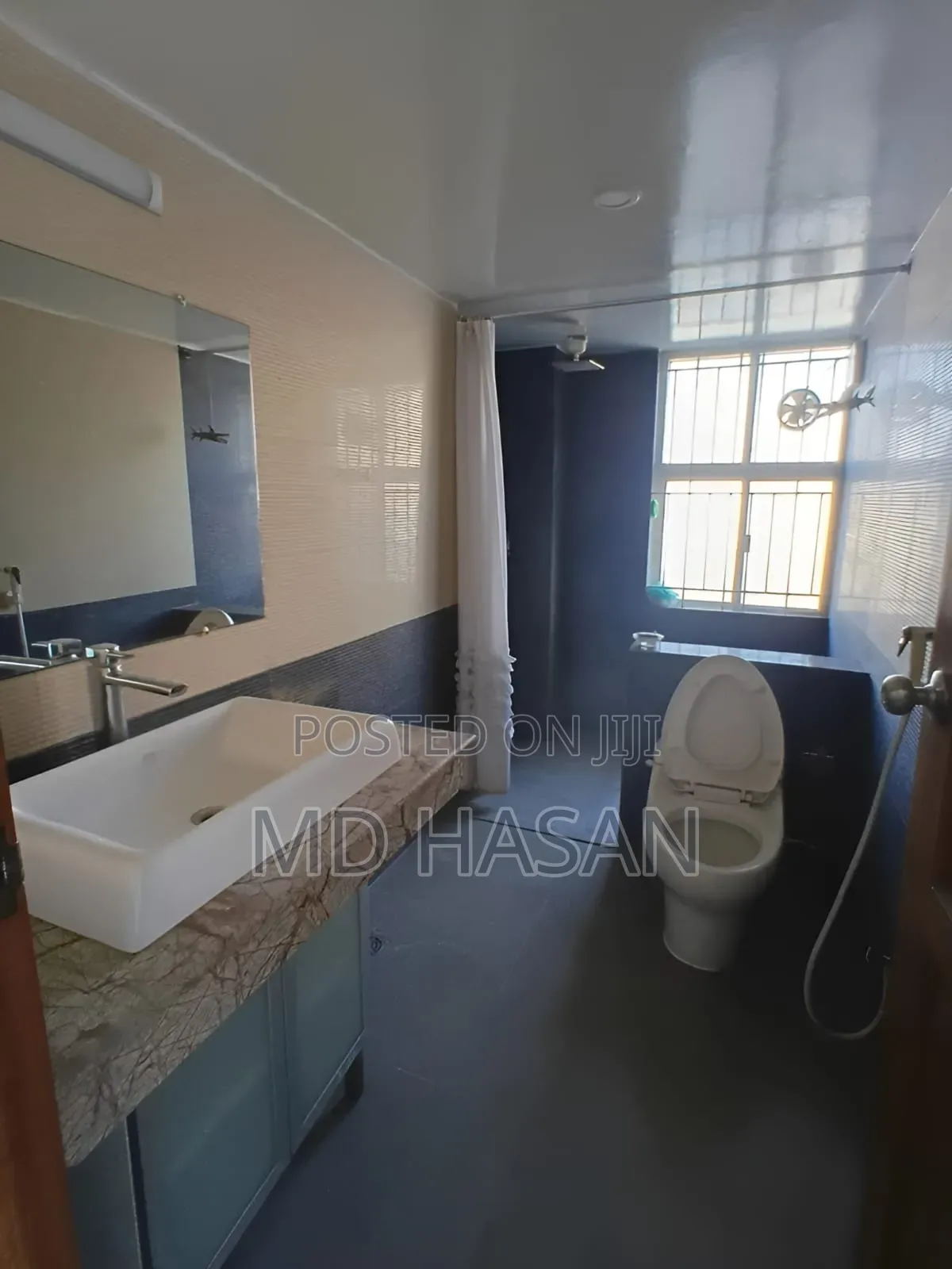 4bdrm Apartment in Semi Furbished for Rent