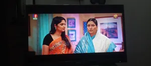 Photo - Walton 32" Smart Tv