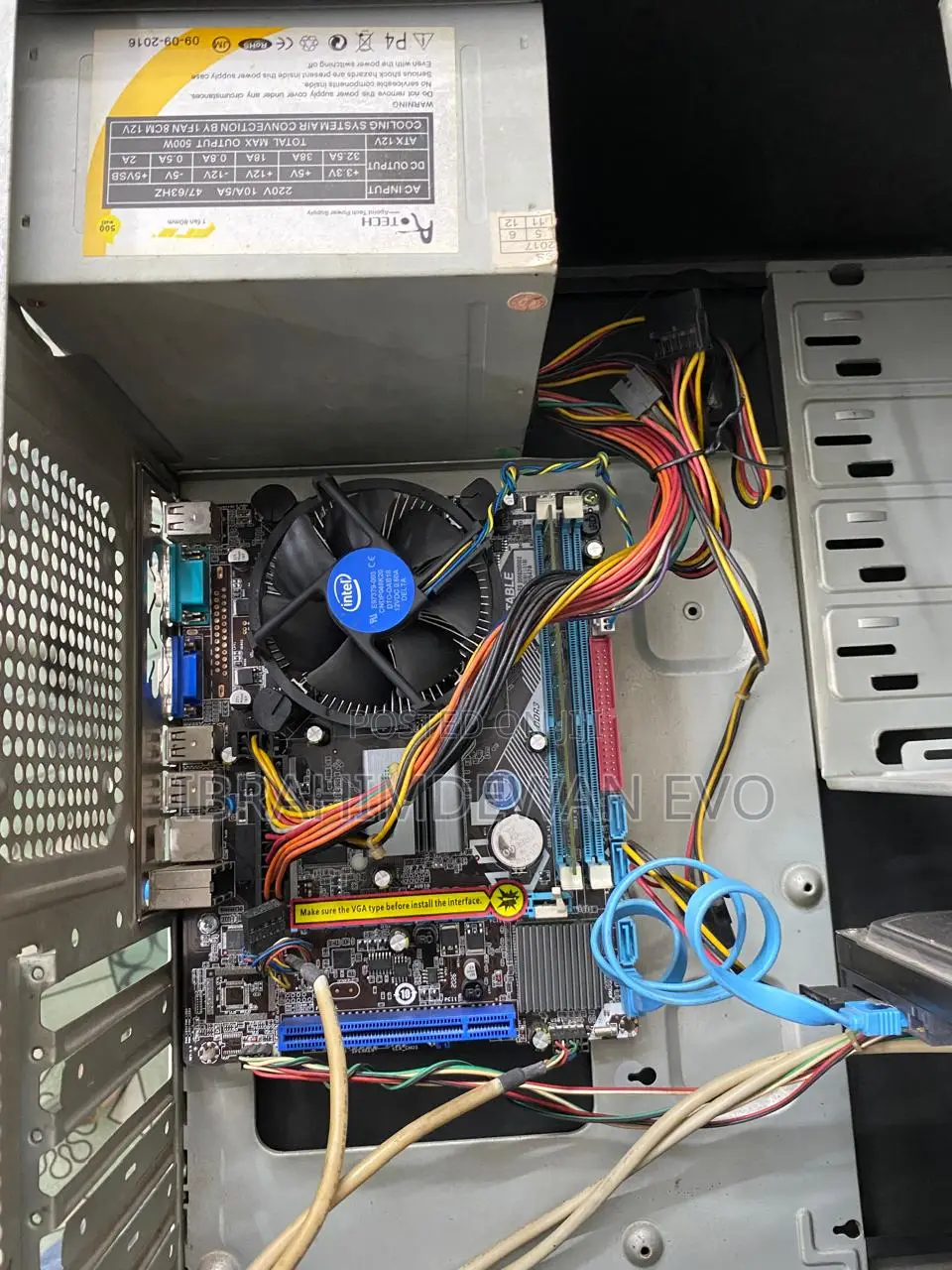 Desktop Pc Dual Core 3.00ghz ,4gb Ram DDR-3,Hdd: 320gb