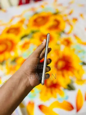 Apple iPhone XS Max 64 GB White