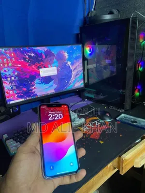 Photo - Apple iPhone 11 64 GB Purple