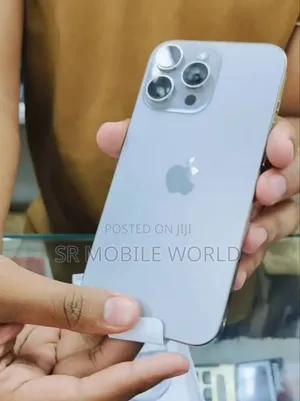 New Apple iPhone 16 Pro Max 256 GB Gold