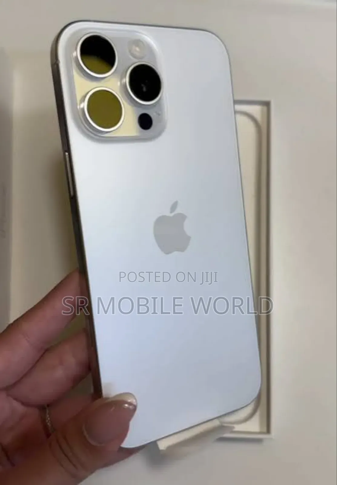 New Apple iPhone 16 Pro Max 256 GB Gold