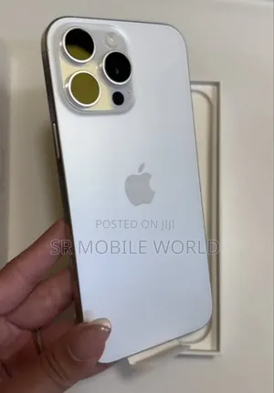 New Apple iPhone 16 Pro Max 256 GB Gold