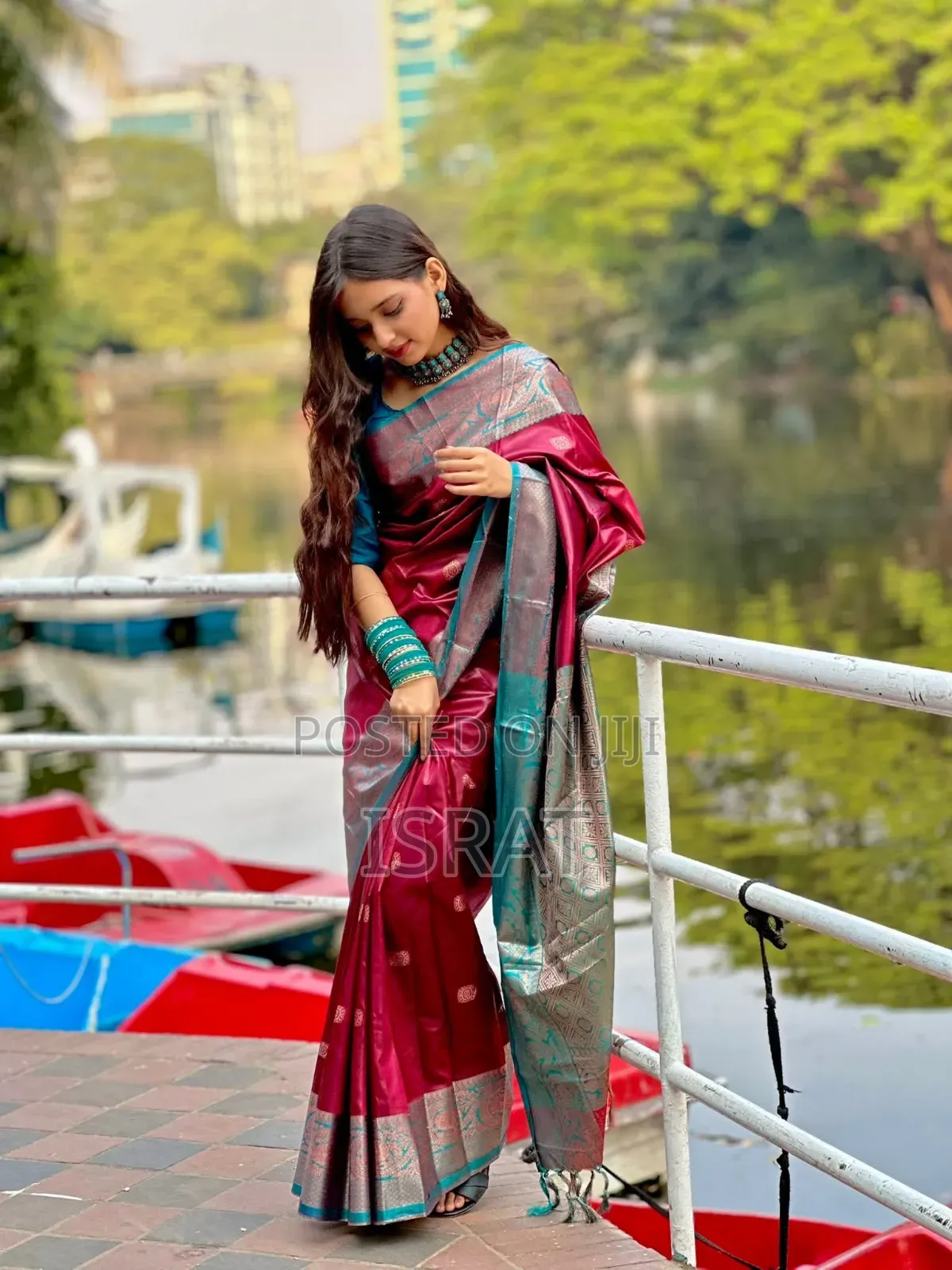 কাতান সিল্ক শাড়ি ব্লাউজ পিস সহ