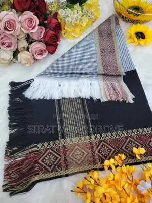 টাঙ্গাইলের ঐতিহ্যবাহী উলের শাল/চাদর কালেকশনr