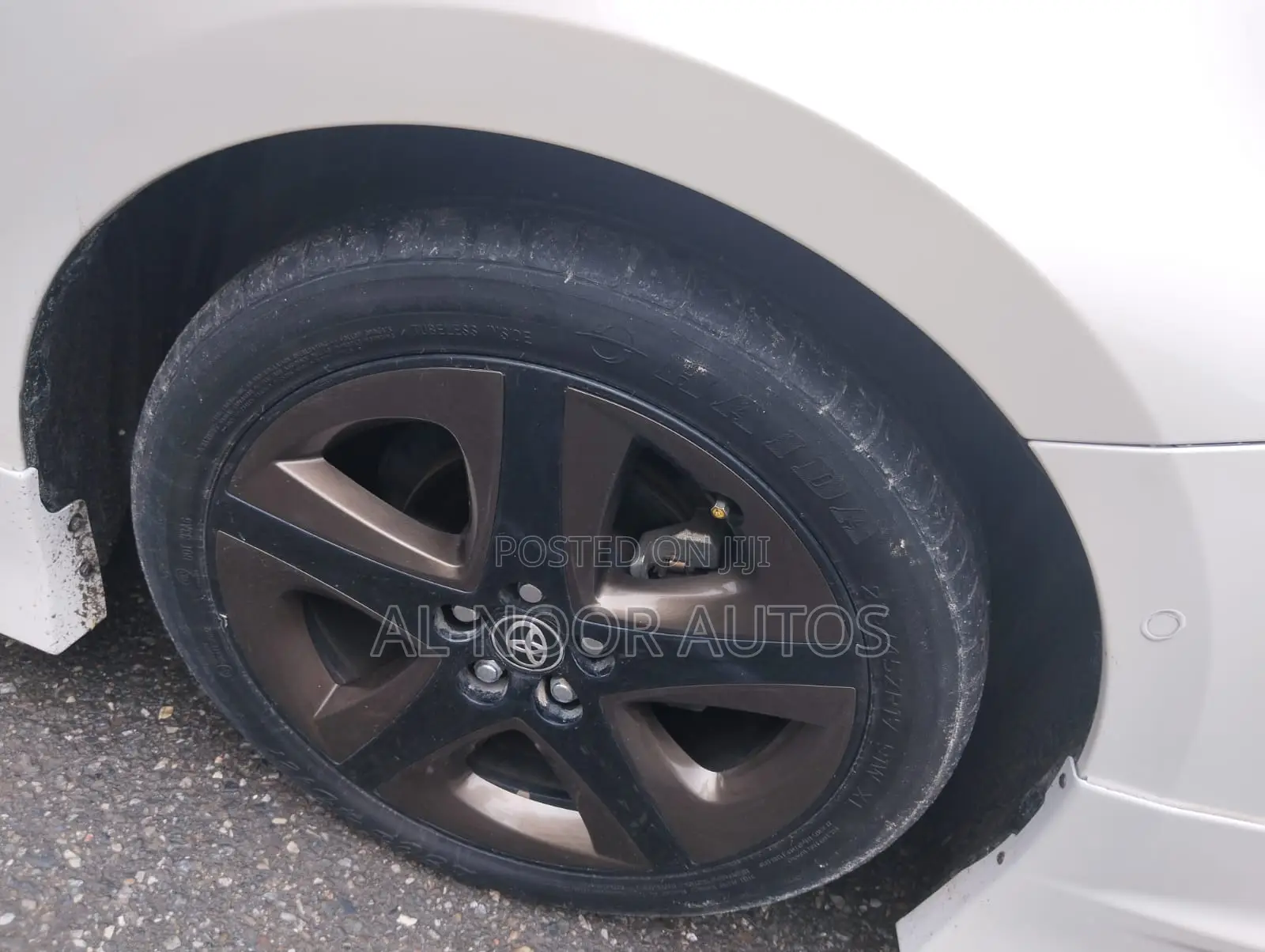 Toyota Prius 2018 Pearl