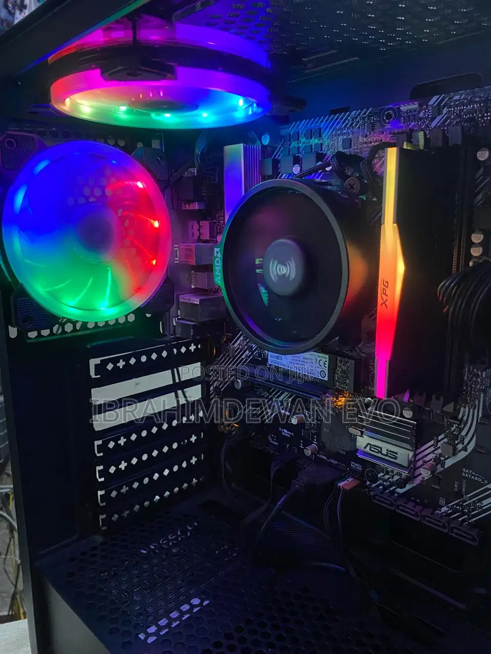 Desktop Computer Asus 8GB AMD Ryzen 3 SSD 256GB