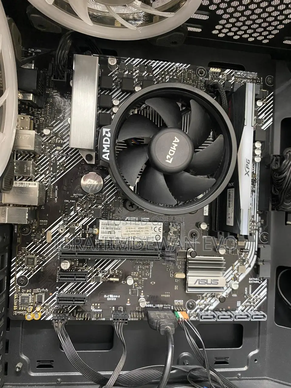 Desktop Computer Asus 8GB AMD Ryzen 3 SSD 256GB