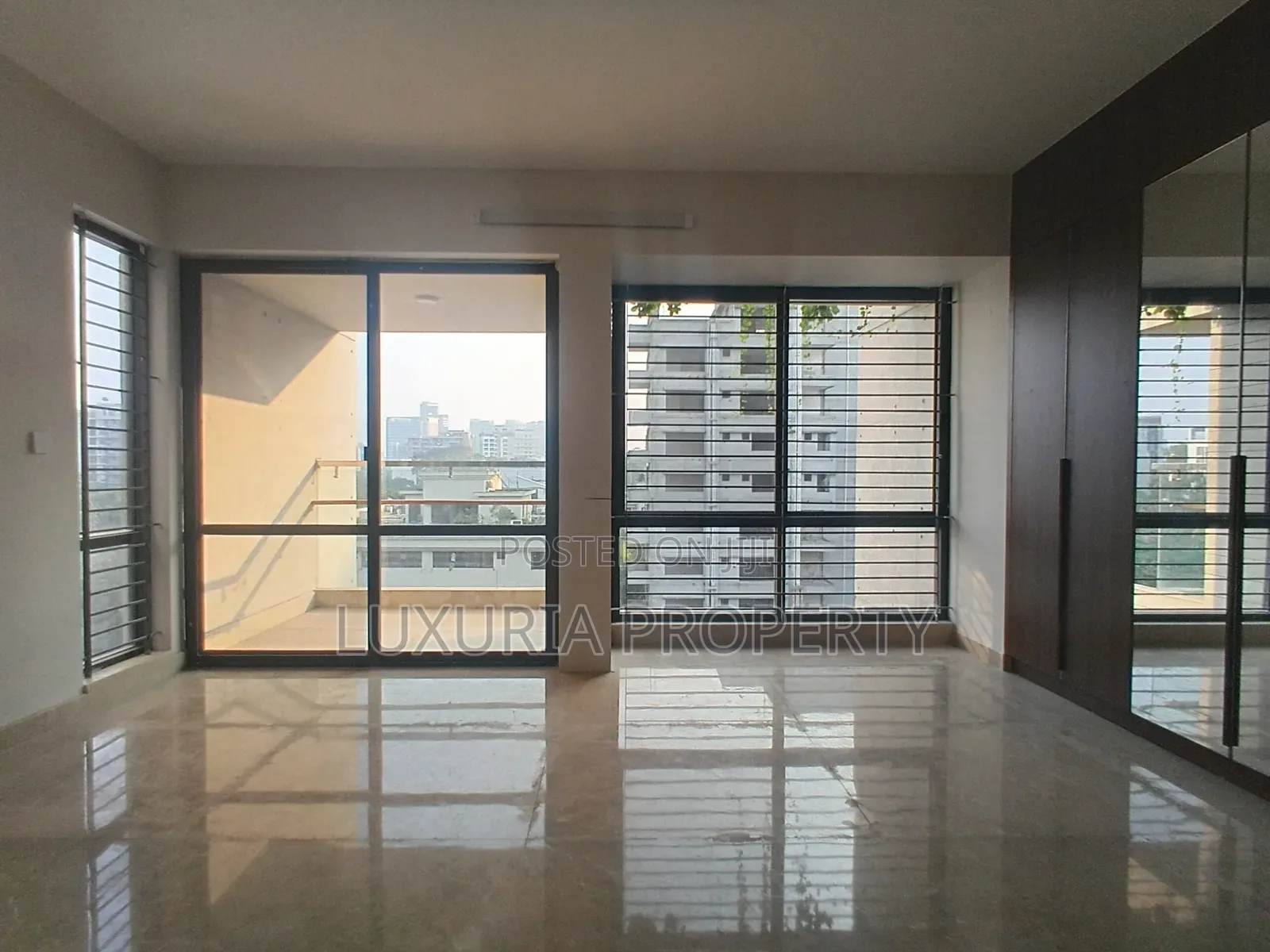 4bdrm Apartment in Gulshan for Rent