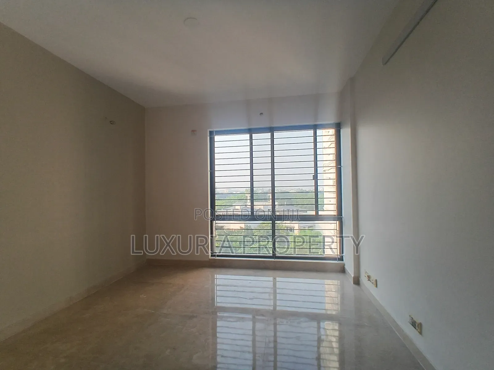 4bdrm Apartment in Gulshan for Rent