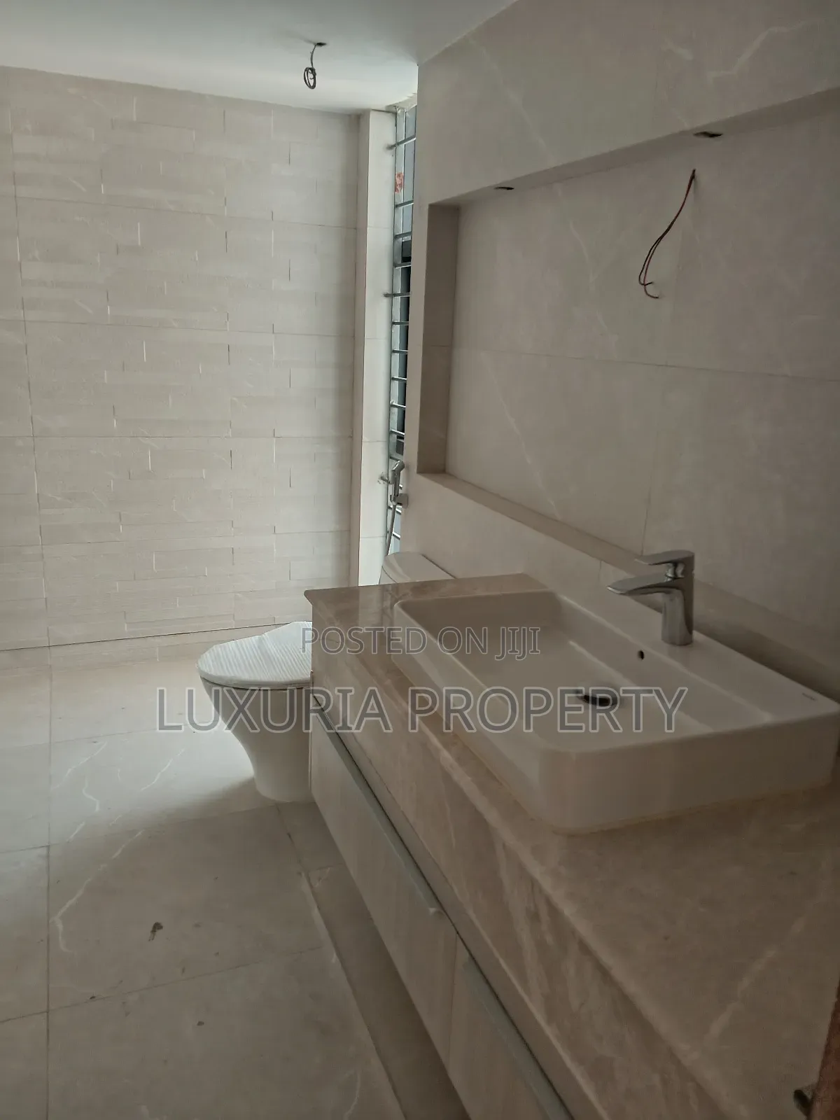 4bdrm Apartment in Gulshan for Rent