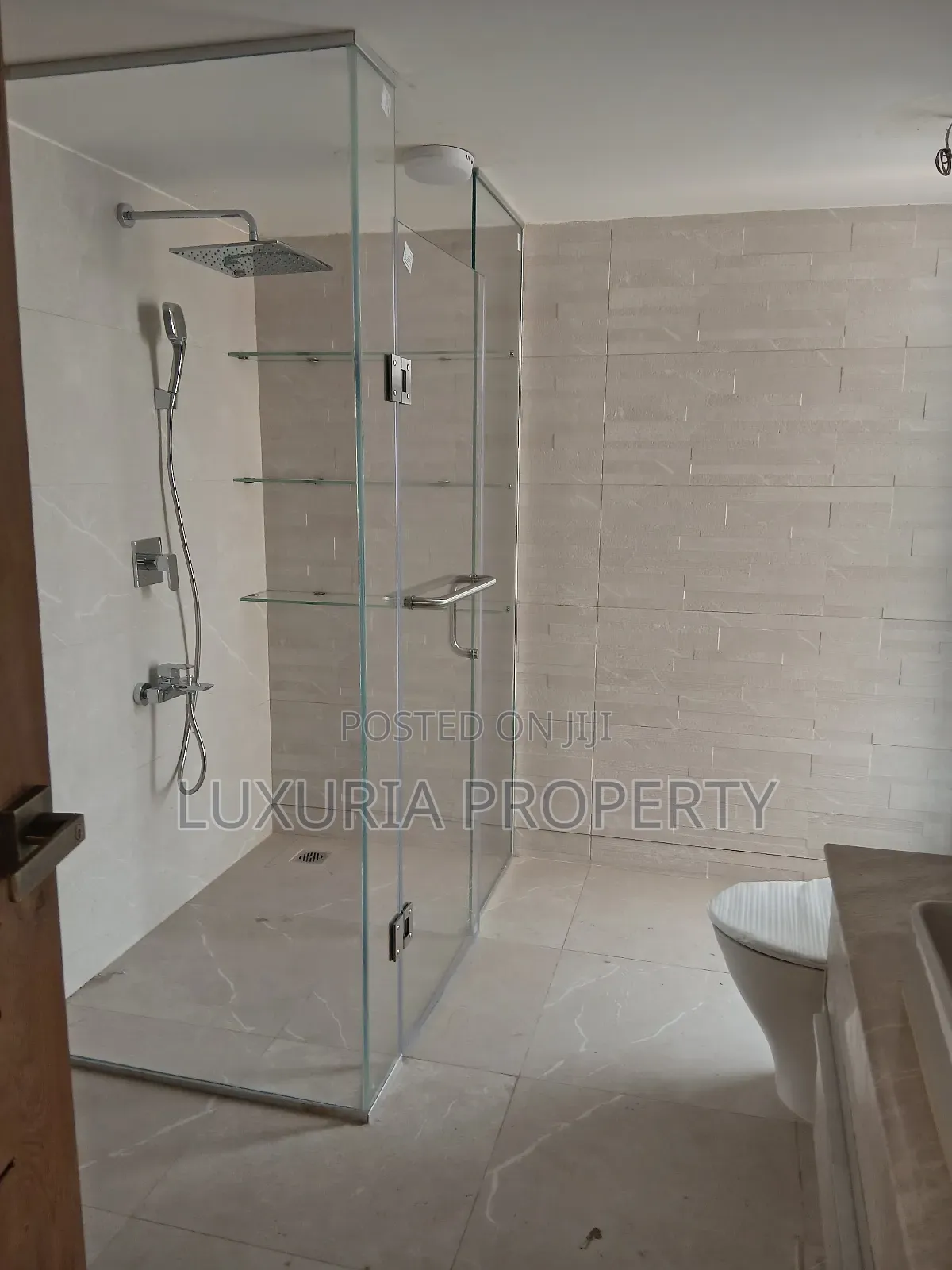4bdrm Apartment in Gulshan for Rent
